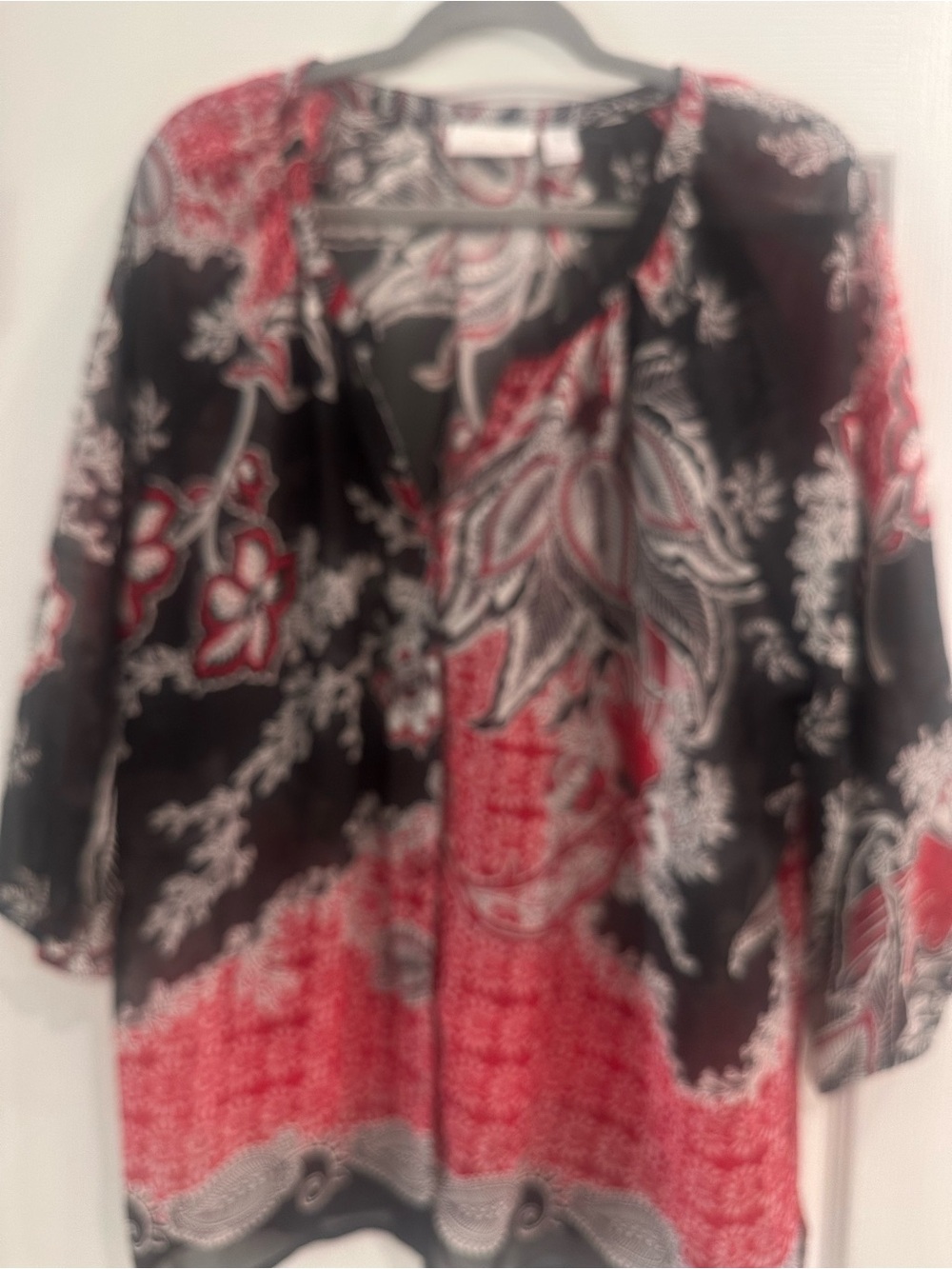 Chico's Black, White & Red Printed blouse size 3